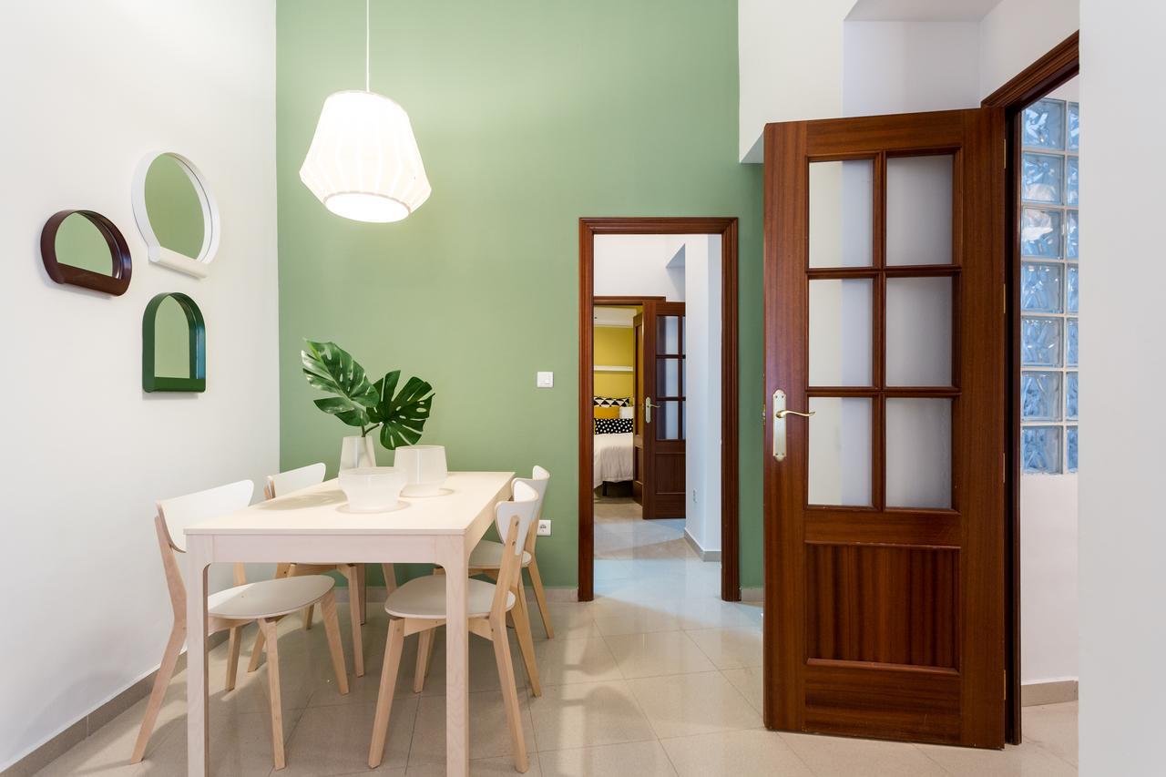 Apartamentos Diaber Gerona 22 Seville Luaran gambar